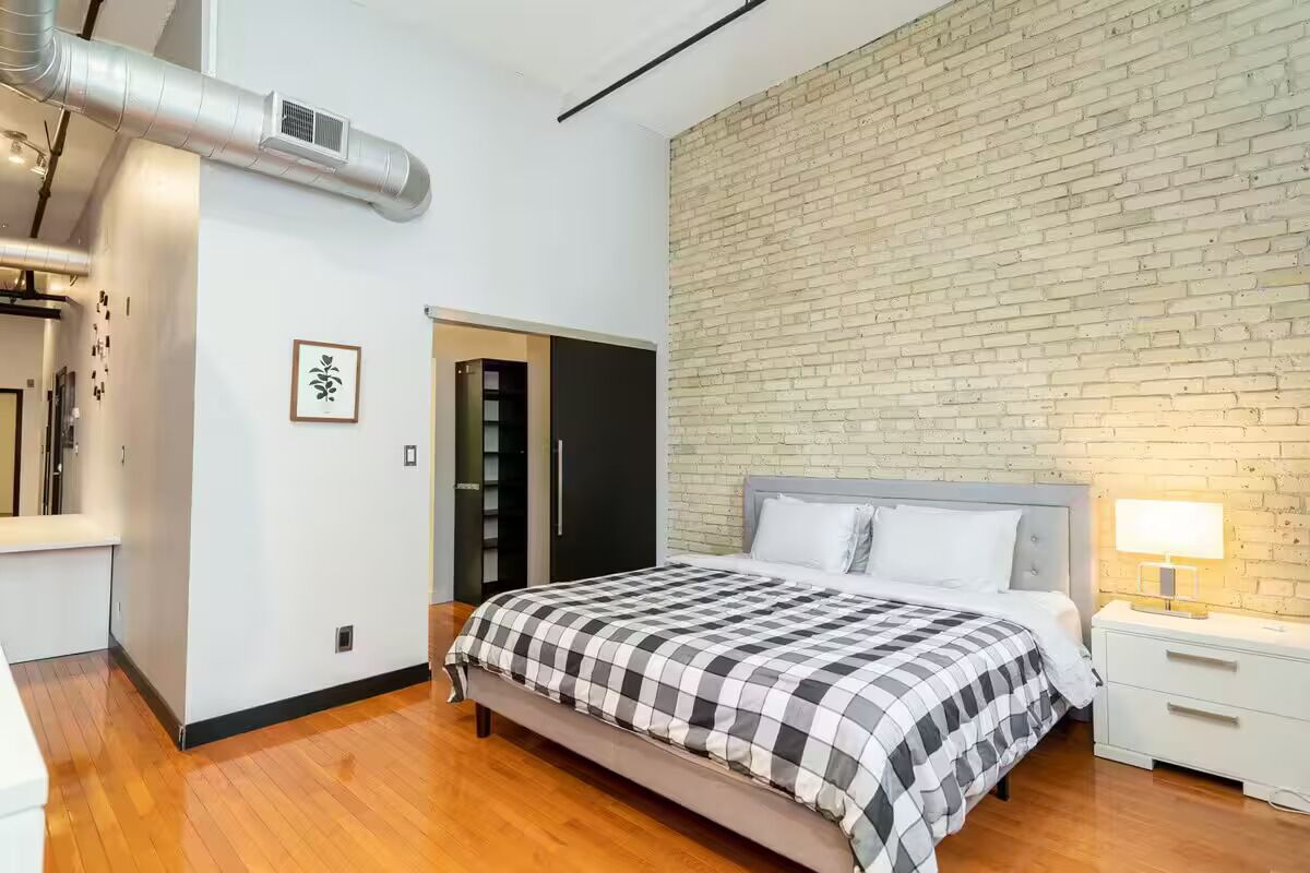 2 chambres, fer et planche à repasser, accès au Wi-Fi (inclus)