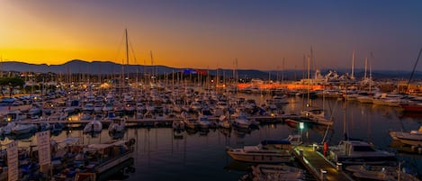 Marina