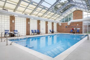 Pool - Relaxing 1BR Stay w/ Kitchen l Indoor Pool, Fitness & Outdoor BBQ Area (Mishawaka)