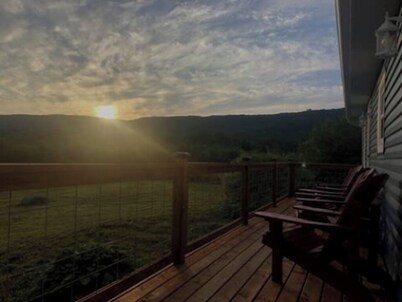 Cozy bungalow and peaceful retreat in the heart of the scenic Annapolis Valley!