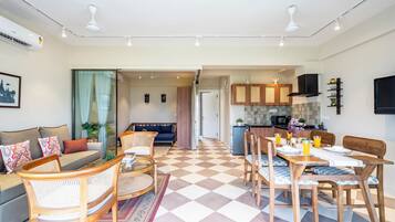 Apartment, 2 Bedrooms, Kitchen | Dining