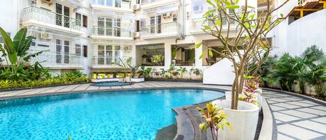 Apartment, 2 Bedrooms, Kitchen | Pool