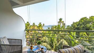 Apartment, 2 Bedrooms, Kitchen | Property grounds