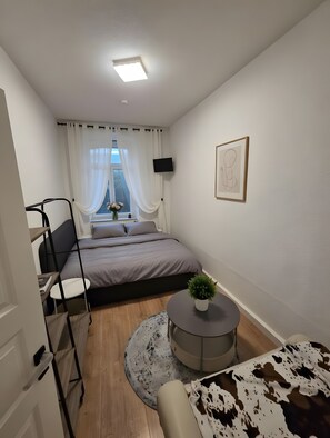 1 quarto, Wi-Fi, roupa de cama