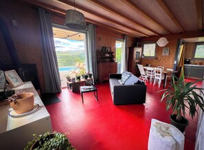 リビング エリア