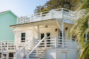 Exterior - Sunset Sands 3 BR Close to Beach! (Isle of Palms)