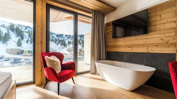 Estudio superior, balcón, vistas a la montaña