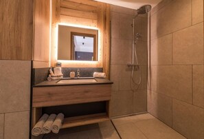 高級開放式客房, 陽台, 山景 | 浴室