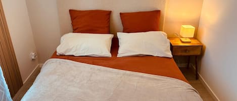 1 bedroom, iron/ironing board, bed sheets