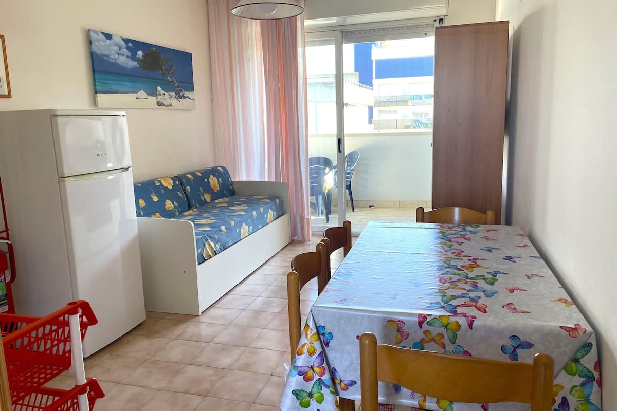 อพาร์ทเมนท์, 1 ห้องนอน, ระเบียง, วิวเมือง | ห้องรับประทานอาหาร