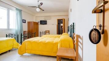 Chambre Ăconomique avec lits jumeaux, balcon, vue jardin