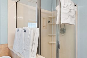 Towels - Pause & Play | Pool, Spa, Gaming, Firepit & More (Casa Grande)
