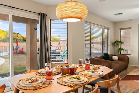 Dining. Pause & Play | Pool, Spa, Gaming, Firepit & More