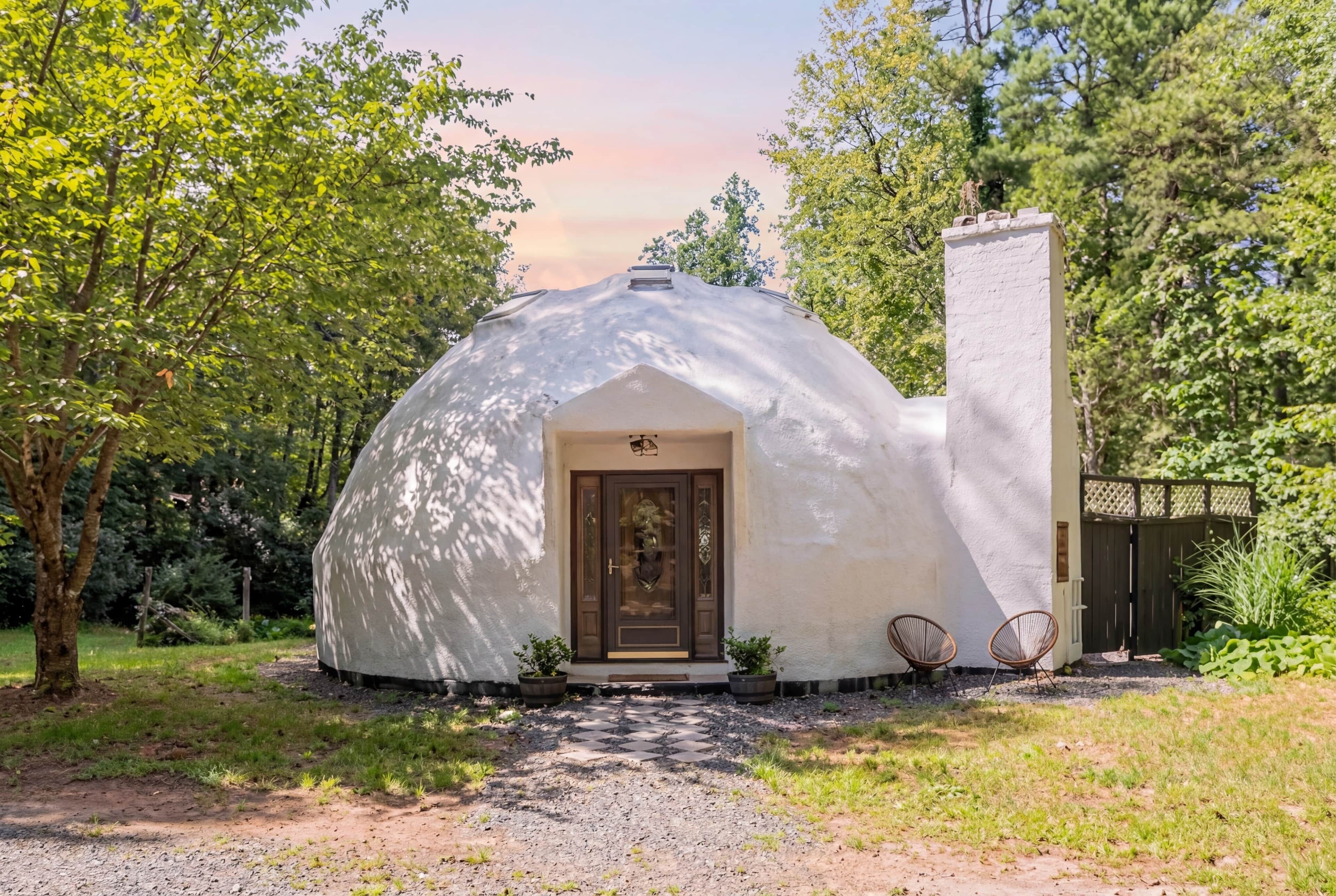 Iconic dome exterior with one-of-a-kind architectural charm.