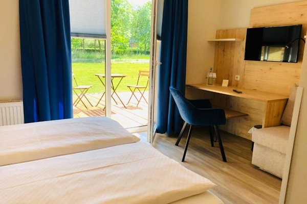 Double Room, Patio | In-room safe, WiFi (free)