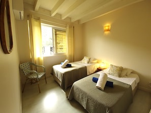 5 bedrooms, in-room safe, iron/ironing board, free WiFi