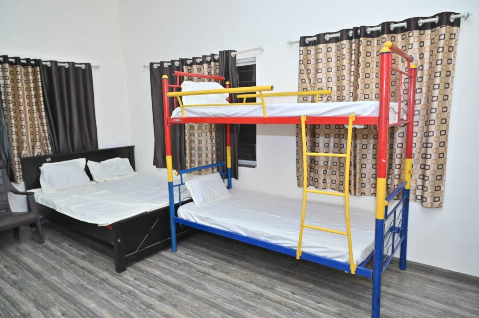 Familierom, fjellutsikt