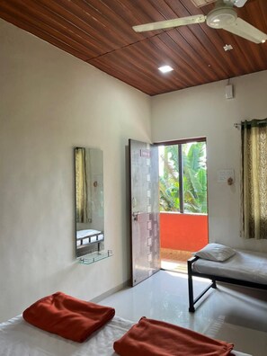 Family Studio, Mountain View - Viraj Farm Resort (Mulshi)