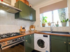 Private kitchen - Farnham Park Apartment (Farnham)