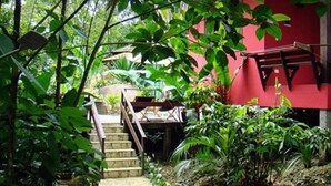 Kawasan hartanah