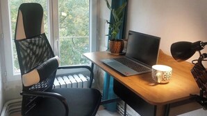 Interior - 2 bedrooms, central location, quiet and sunny (Poitiers)