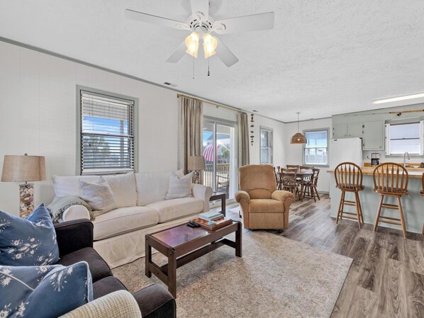 إستديو (3 Bedrooms) | واجهة المنشأة