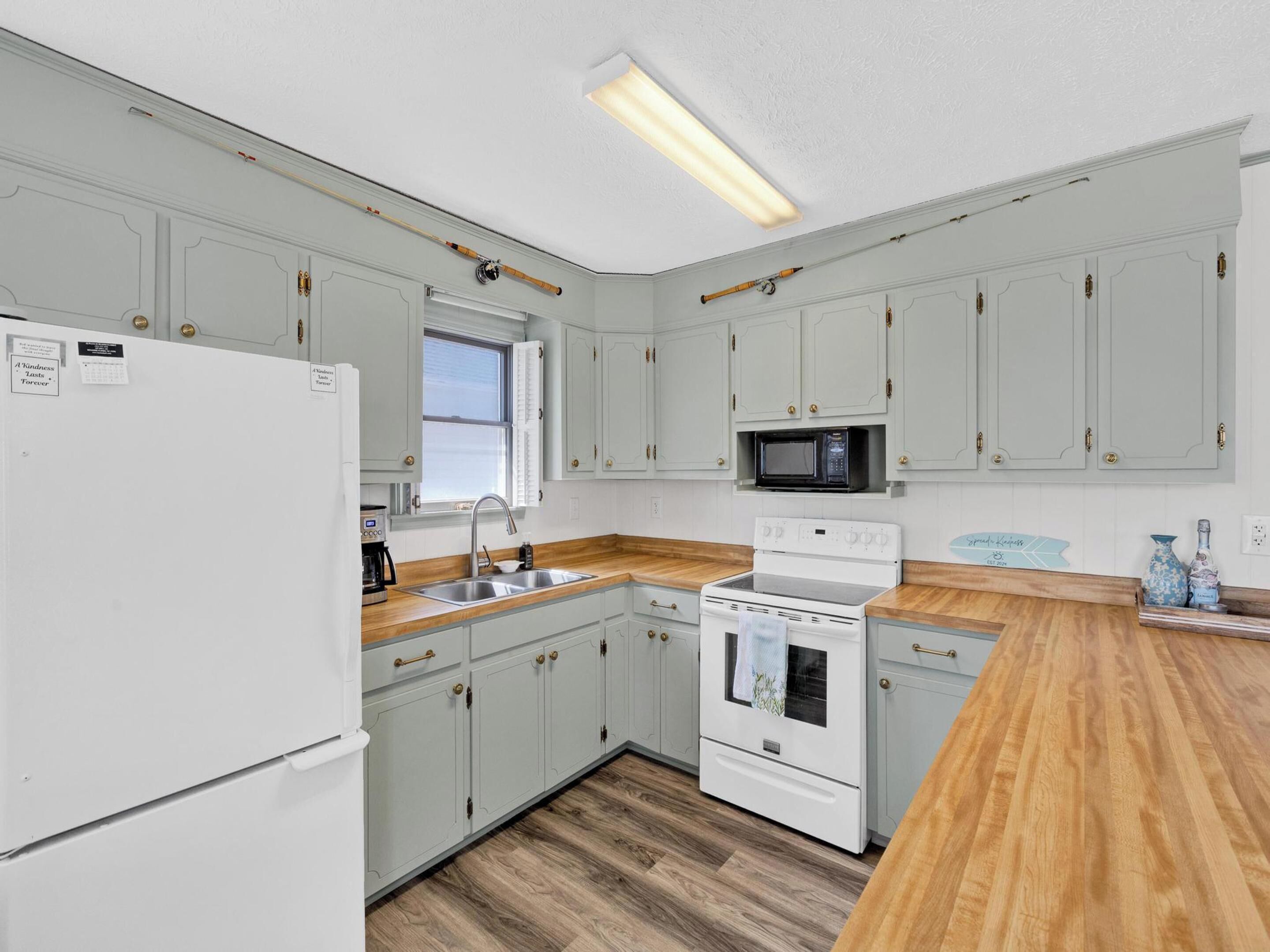 Studio (3 Bedrooms) | Property amenity