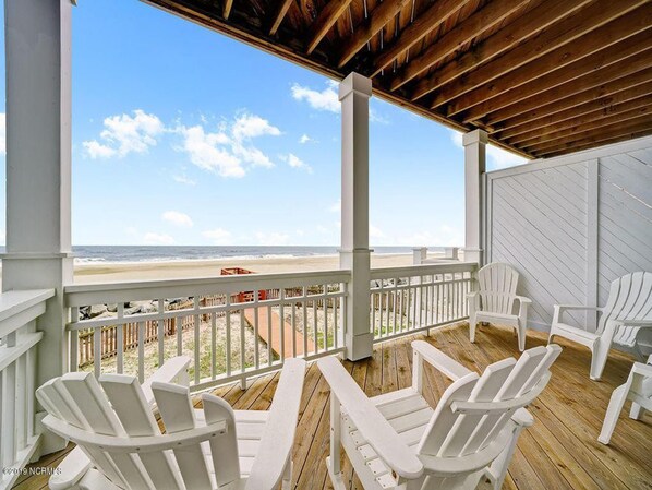 Front of property - Dolphin Watch (Carolina Beach)