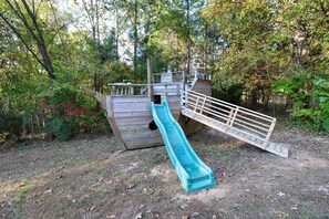 Children’s area - Spacious 4-bedroom home in tranquil Gilbertsville (Gilbertsville)