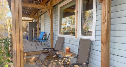 Cozy 1 br apartment in Old Town by lake