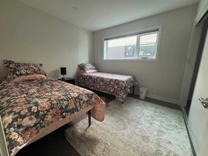 3 Schlafzimmer, Bügeleisen/Bügelbrett, Reisekinderbett, WLAN