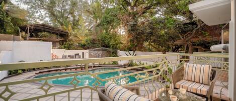 Apartment, 2 Bedrooms, Kitchen | Property grounds