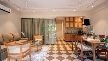 Apartment, 2 Bedrooms, Kitchen | Dining