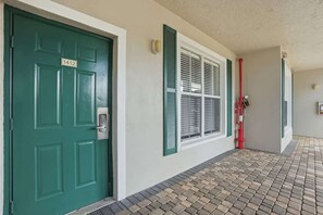 Interior - #1412 - Golf and Lake Views - Updated -Sleeps 4 (Naples)