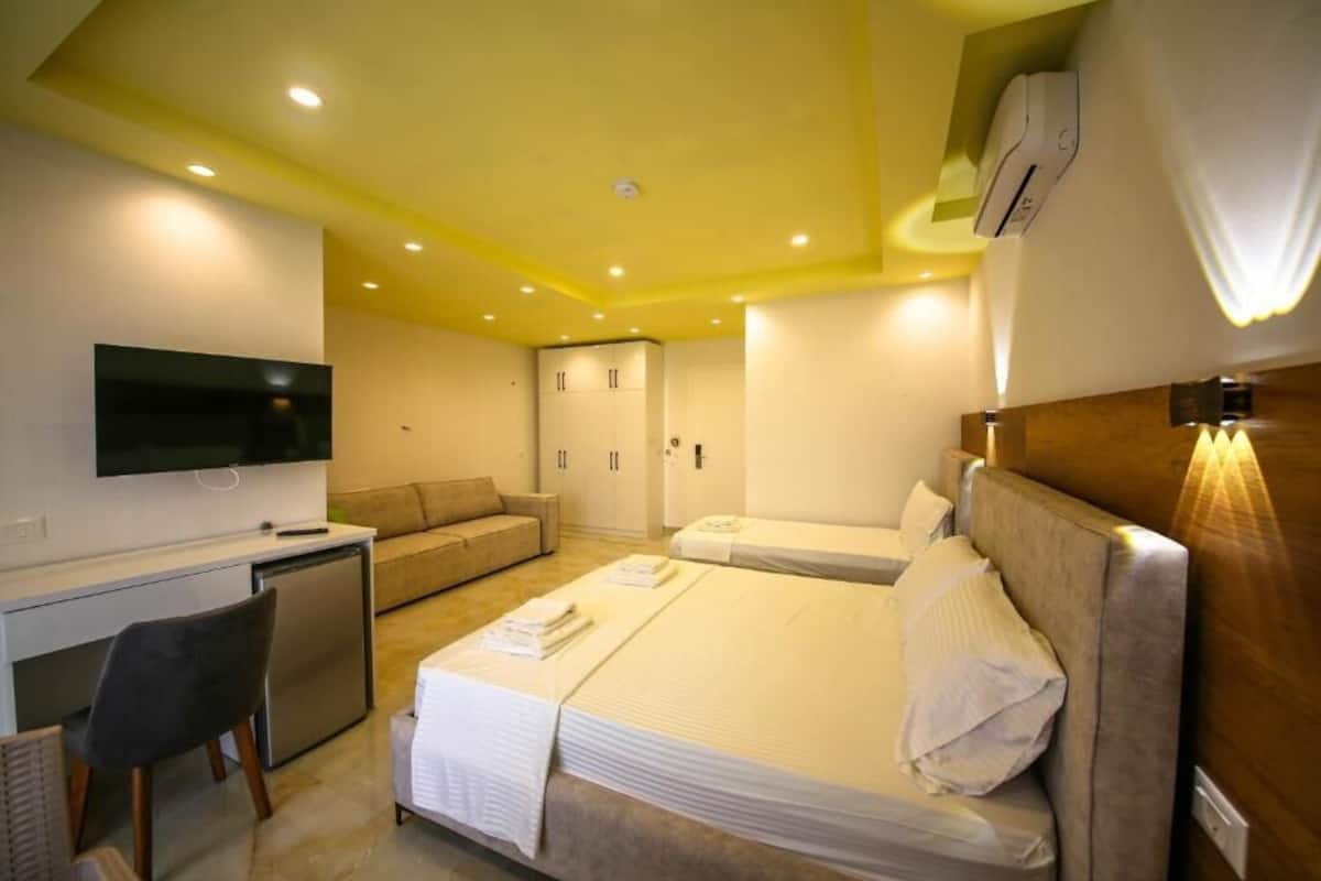 Quadruple Room, Sea View