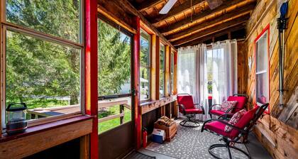 The Cabins: "Rocky Bottom" & "A Stone's Throw"