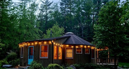 Modern Nature Escape w/Barrel Sauna & Yurt