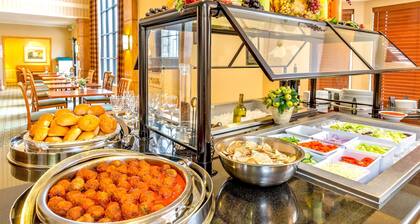 Brownsville Suite | Full Kitchen | Free Breakfast