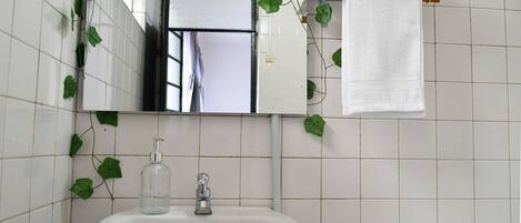 Towels, soap, toilet paper