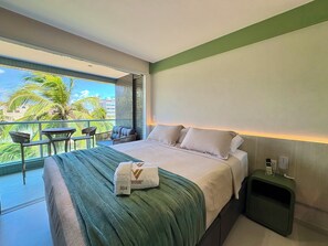 Estudio Deluxe, vistas al jardín | Tabla de planchar con plancha y wifi gratis