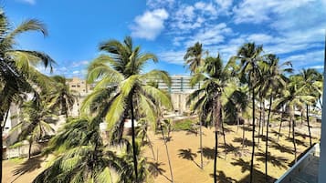 Studio – deluxe, hageutsikt | Overnattingsstedets uteområder