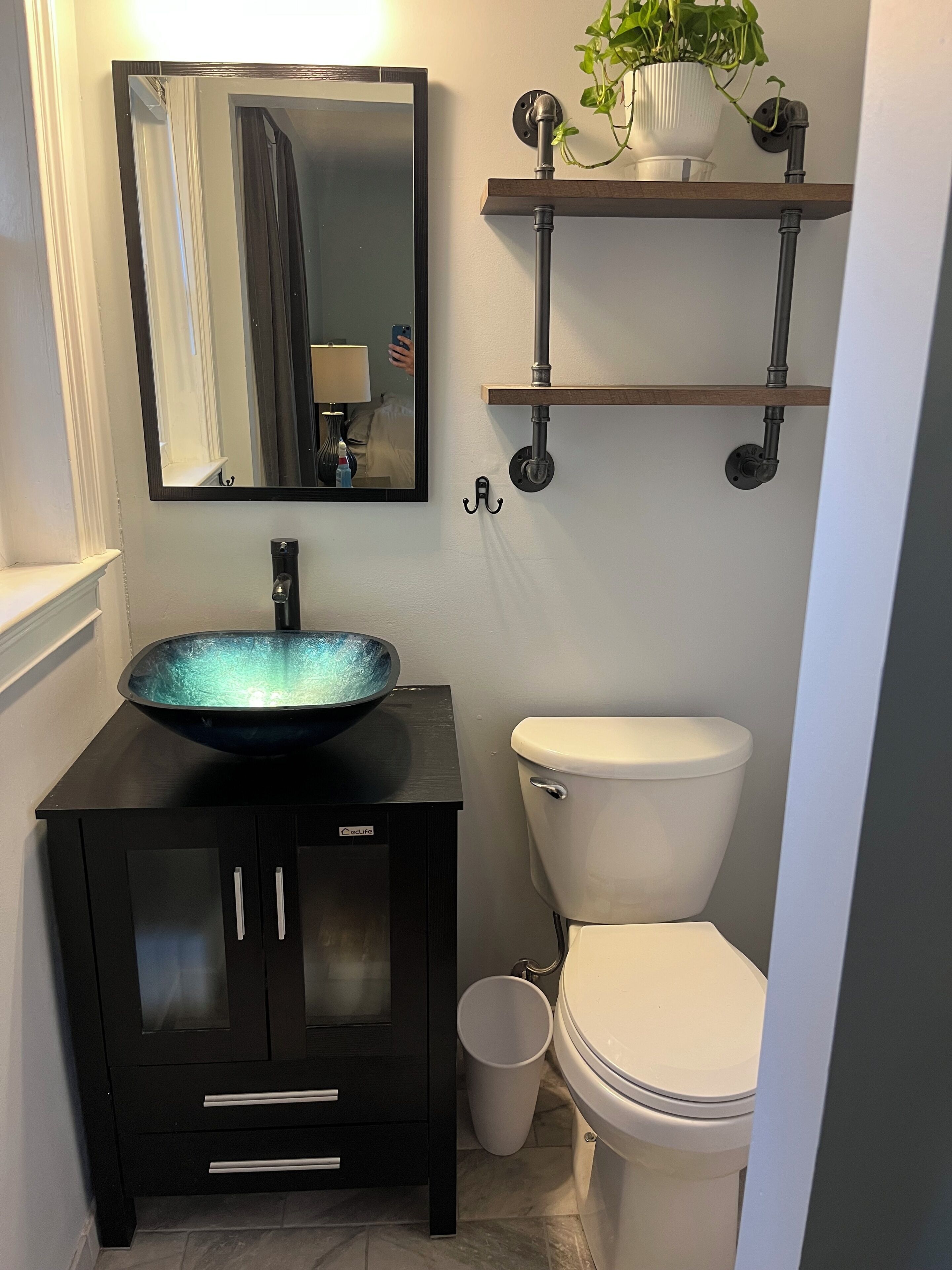 Handtücher, Seife, Toilettenpapier