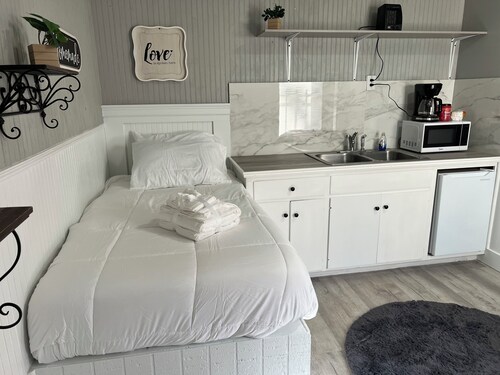 Canyons Cozy Apartment Little Rock Pets Welcome