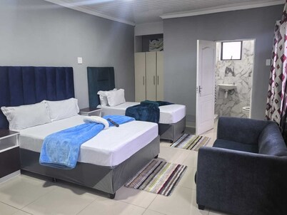 Affordable Guest House in Parow Valley, Cape Town