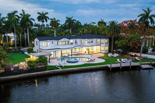 Bayside bliss 6k sqf on the bay