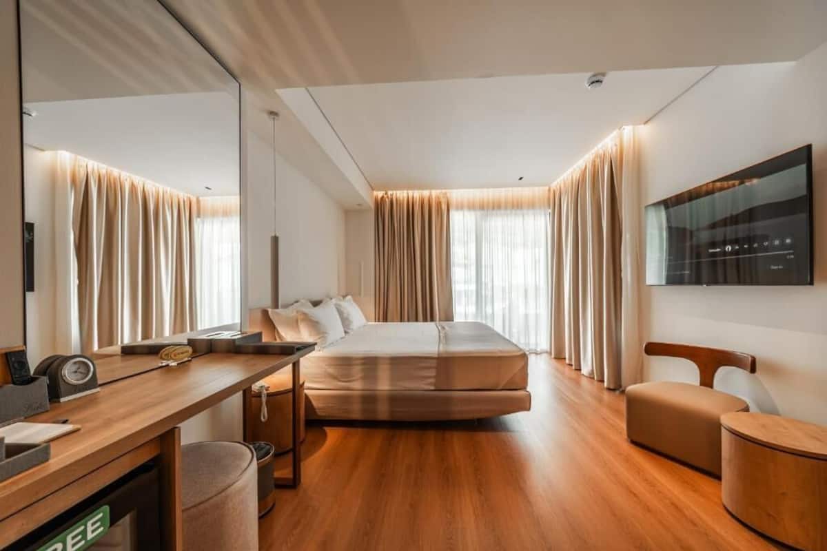 Royal Room, Balcony, Sea View