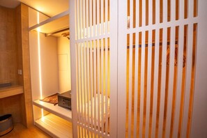 Royal suite, balkon, uitzicht op de stad | Interieur