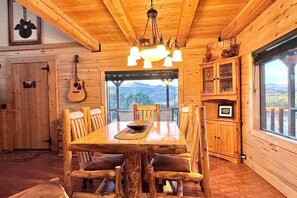 Dining - Mountain Soul — Music, Mountains & Views (South Fork)
