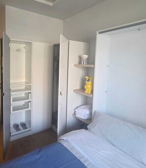 1 camera, ferro/asse da stiro, Wi-Fi gratuito, lenzuola