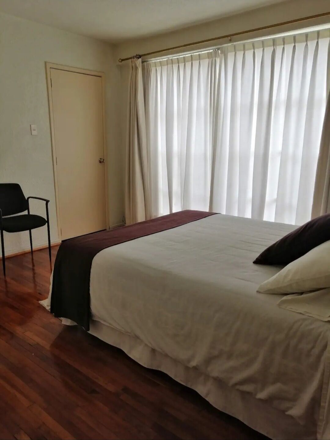 Family Apartment, City View